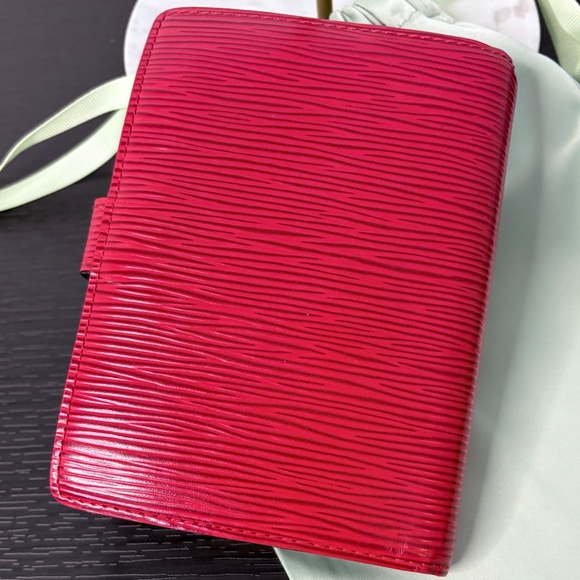 LOUIS VUITTON Epi Leather Small Ring Agenda Cover Red - Picture 9 of 14